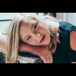 Meet your Posher, Mackenzie